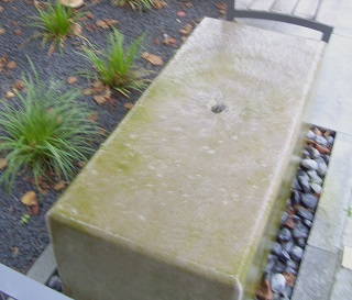 Foto vom Friedhofsbrunnen in Altdorf