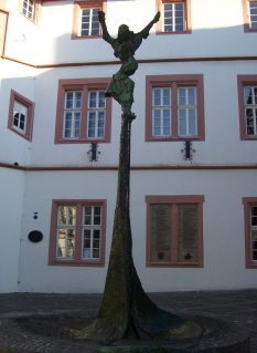 Foto vom Fischmarktbrunnen in Alzey