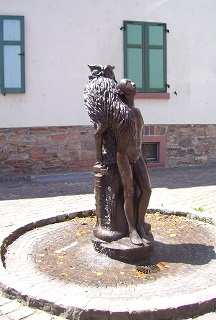 Foto vom Eulenbrunnen in Aschaffenburg