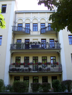 Foto vom Gollwitzerhaus in der herwarstraße, Balkonansicht