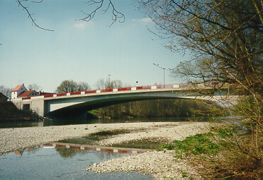 Foto der Hochzoller Lechbrücke in Augsburg