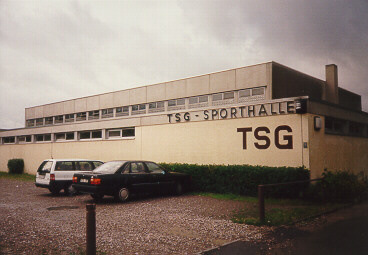 Foto der TSG-Sporthalle in Augsburg-Lechhausen