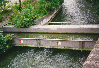 Foto der Zirbelnuss-Kanalbrücke in Augsburg