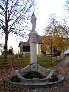 Foto vom Marienbrunnen in Bad Heilbrunn