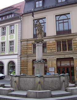 Foto vom Brunnen auf dem Hauptmarkt in Bautzen
