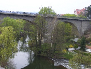 Foto der Friedensbr&uuml;cke &uuml;ber die Spree in Bautzen