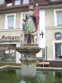 Foto vom Floriansbrunnen in Marktschorgast