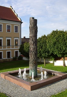 Foto vom Leonhardsbrunnen in Inchenhofen