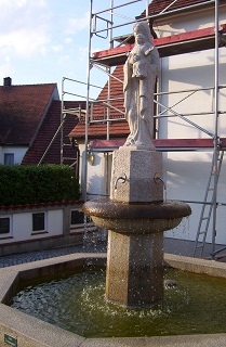 Foto vom Marienbrunnen in Riedsend