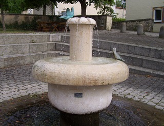 Foto vom Taubenbrunnen in Gosheim