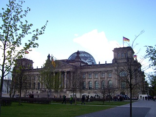 Foto vom Reichstag in Berlin w&auml;hrend der Stadtrundfahrt