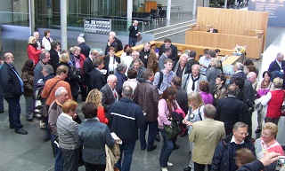 Foto unserer Gruppe im Paul-L&ouml;be-Haus in Berlin
