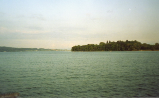 Foto vom Bodensee mit Blick auf die Insel Mainau