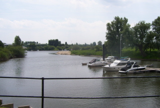 Foto der Weser beim Hotel Bootshaus in Achim
