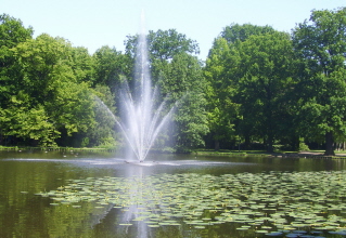 Foto der Fontäne im Schlosspark in Celle