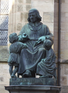 Foto vom Christoph-von-Schmid-Denkmal in Dinkelsb&uuml;hl