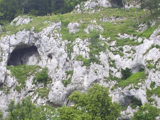 Foto der Räuberhöhlen im Donaudurchbruch