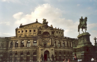 Foto der Semperoper in Dresden