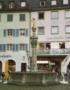 Foto vom Georgsbrunnen in Freiburg