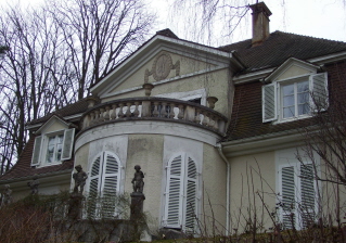 Foto der Villa Rot (Rückansicht)