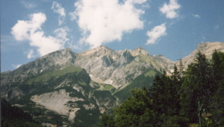 Foto der Berge bei Stams in Tirol