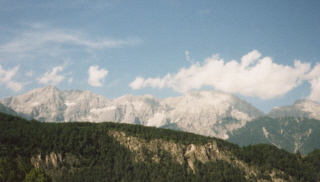 Foto der Berge &uuml;ber Stams in Tirol