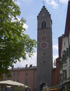 Foto vom Zw&ouml;lferturm in Sterzing