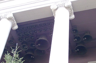 Foto vom Glockenspiel am Rathaus in Karlsruhe