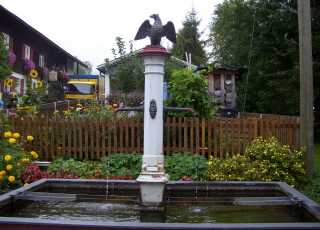 Foto vom Adlerbrunnen in Ellhofen