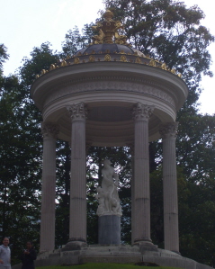 Foto vom Venustempel im Park von Schloss Linderhof
