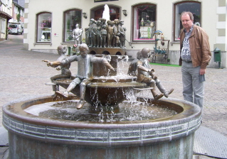 Foto vom Ratsbrunnen in Linz am Rhein