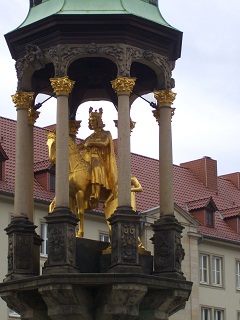 Foto vom Denkmal Goldener Reiter in Magdeburg