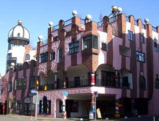 Foto vom Hundertwasserhaus in Magdeburg
