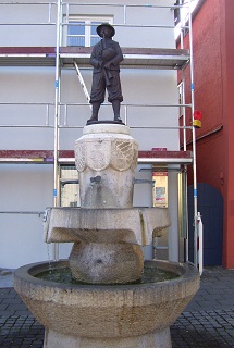 Foto vom Dudelsackspielerbrunnen in Nördlingen