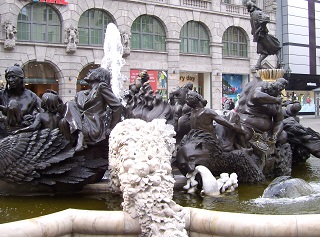 Foto vom Ehekarusellbrunnen in Nürnberg