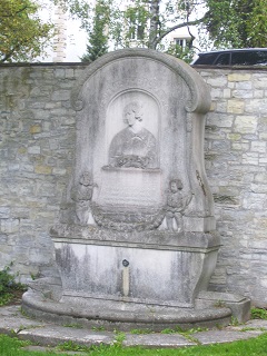 Foto vom Luise-Hensel-Gedenkbrunnen in Paderborn