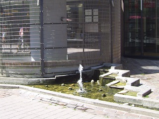 Foto vom Brunnen bei der Sparkasse in Plochingen