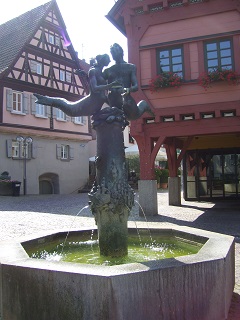 Foto vom Fils-und-Neckarbrunnen in Plochingen