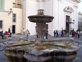 Foto vom Brunnen in Castel Gandolfo