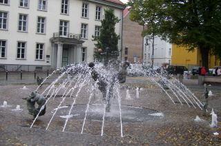 Foto vom Brunnen in der Kröpeliner Straße in Rostock
