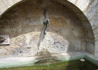Foto vom Wandbrunnen am Markusturm in Rothenburg