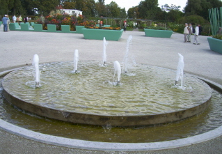 Foto vom Brunnen beim Bauerngarten auf der Buga in Schwerin