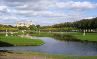 Foto vom Burgsee mit Schloss Schwerin