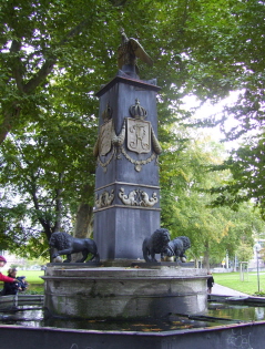Foto vom Aklademiebrunnen im Schlosspark in Stuttgart