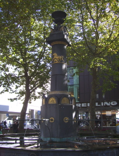 Foto vom Marktbrunnen in Stuttgart