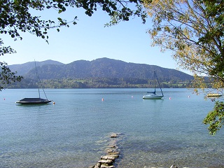 Foto vom Tegernsee von St. Quirin aus gesehen