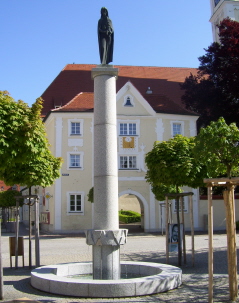 Foto vom Marienbrunnen in Türkheim