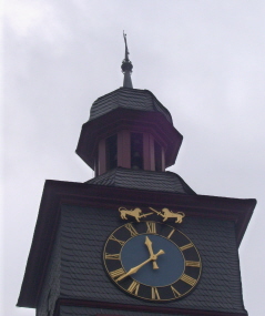 Foto vom Glockenspiel am Rathaus in Heppenheim