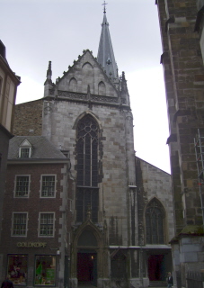Foto vom Portal von St. Foillan in Aachen