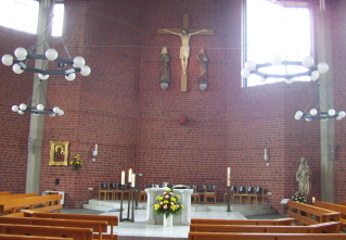 Foto vom Altarraum in St. Marien in Aachen